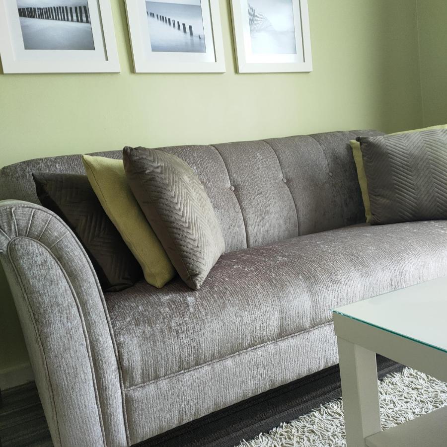 One Bedroom Ktc Apartment *