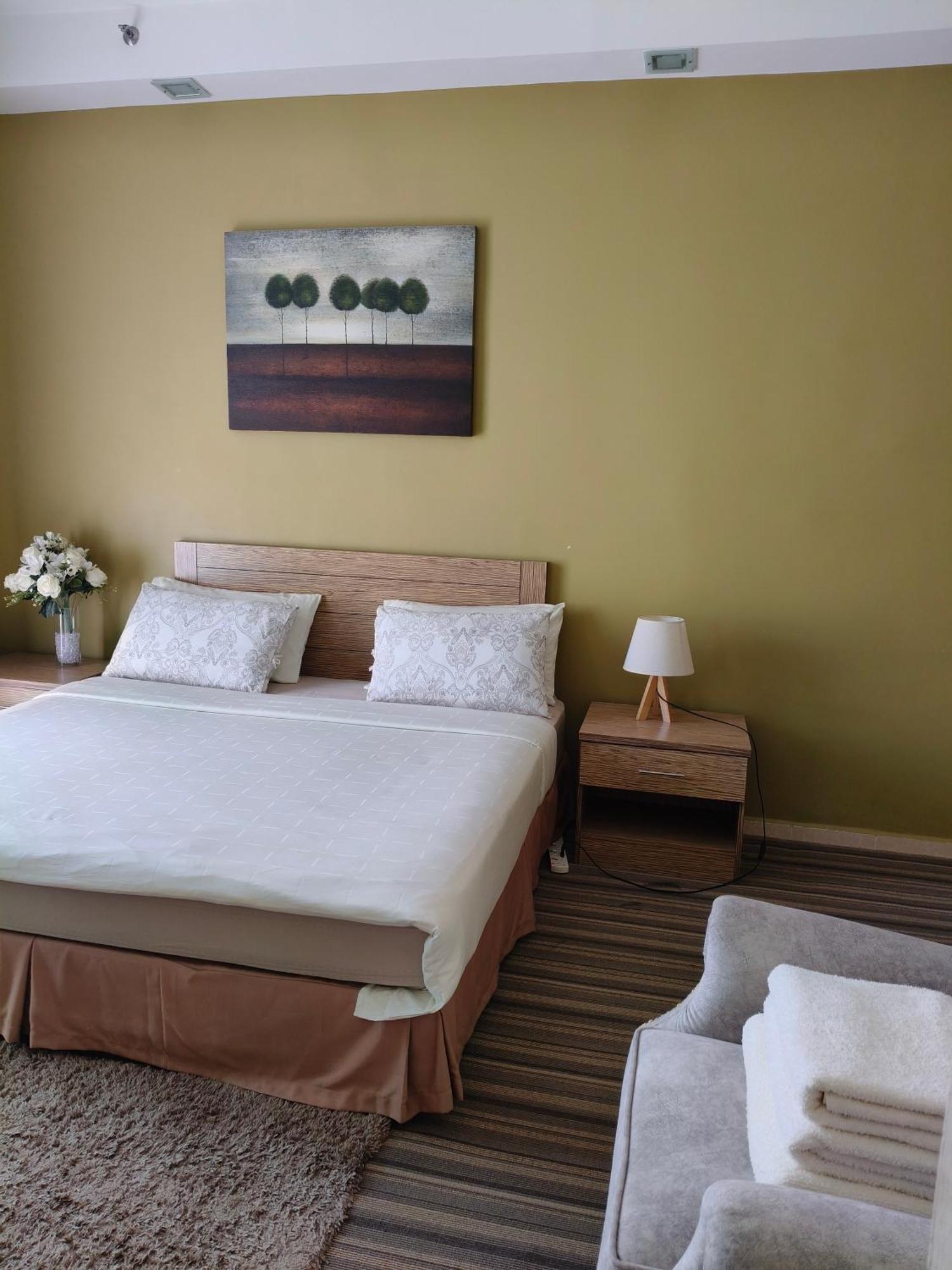 One Bedroom Ktc Apartment